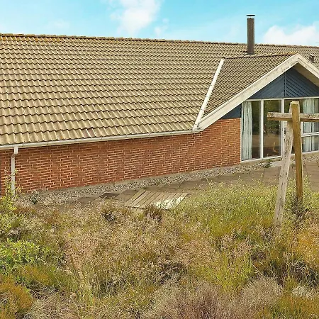 Cosy Holiday In Henne With Swimming Pool Henne Strand